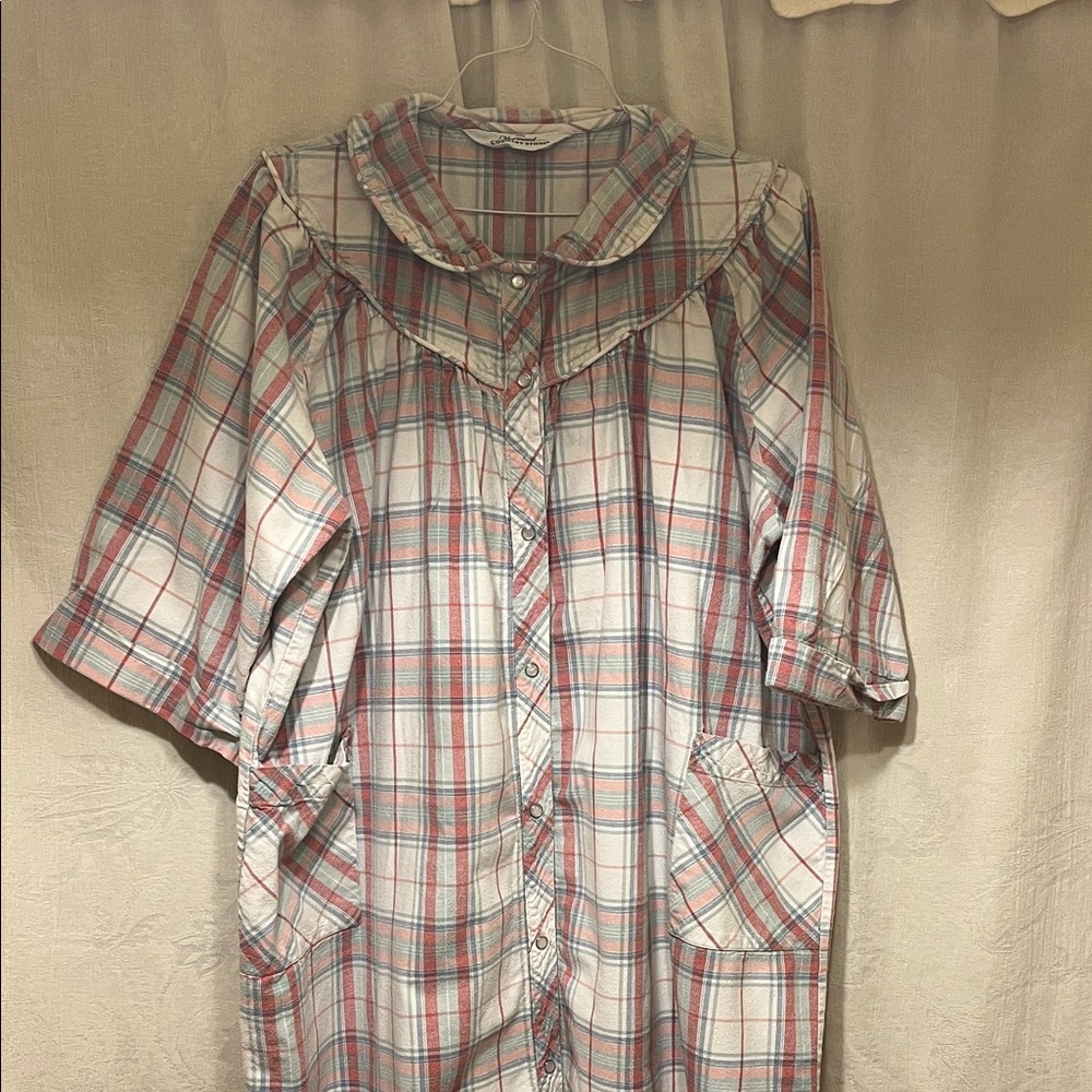 Vermont Country Store Women’s Snap Front Robe, Portuguese Cotton, Plaid, Size XL